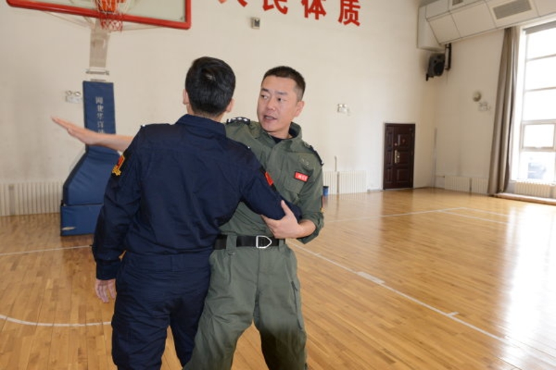 银川交警开创实战练兵新路子